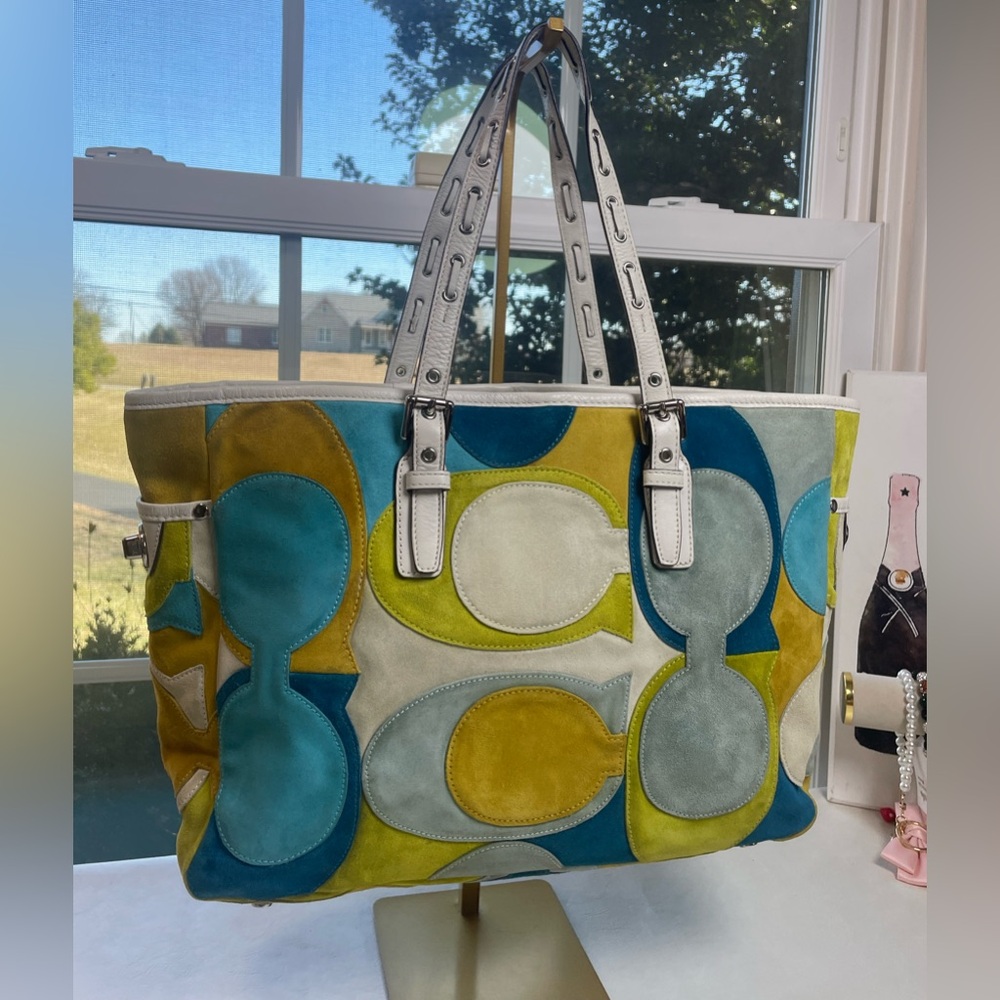 Coach Limited Edition Optic Signature C Suede Tote 🫐 🍋🟩 - Picture 8 of 17
